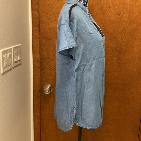 Alex & Parker jeans blouse size medium - Picture 4 of 5